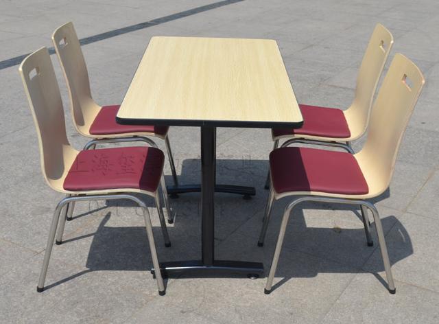 校园餐桌椅怎么选？玺淳办公家具校用家具系列，打造实用与舒适兼具的校园用餐空间